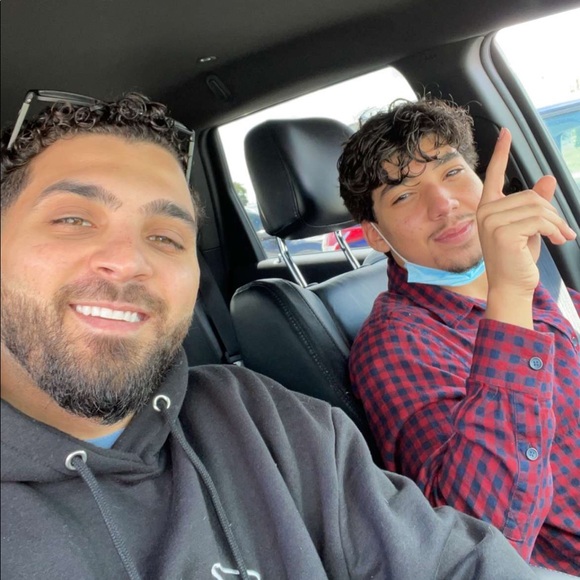 Meet your Posher, Joey - Picture 1 of 1